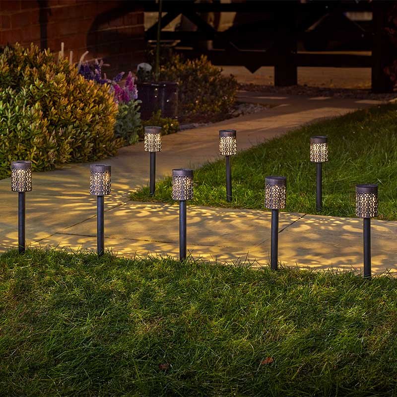 Set Of 8 Pretty Biba Stake Lights Solar Powered Stake Light Outdoor Lighting