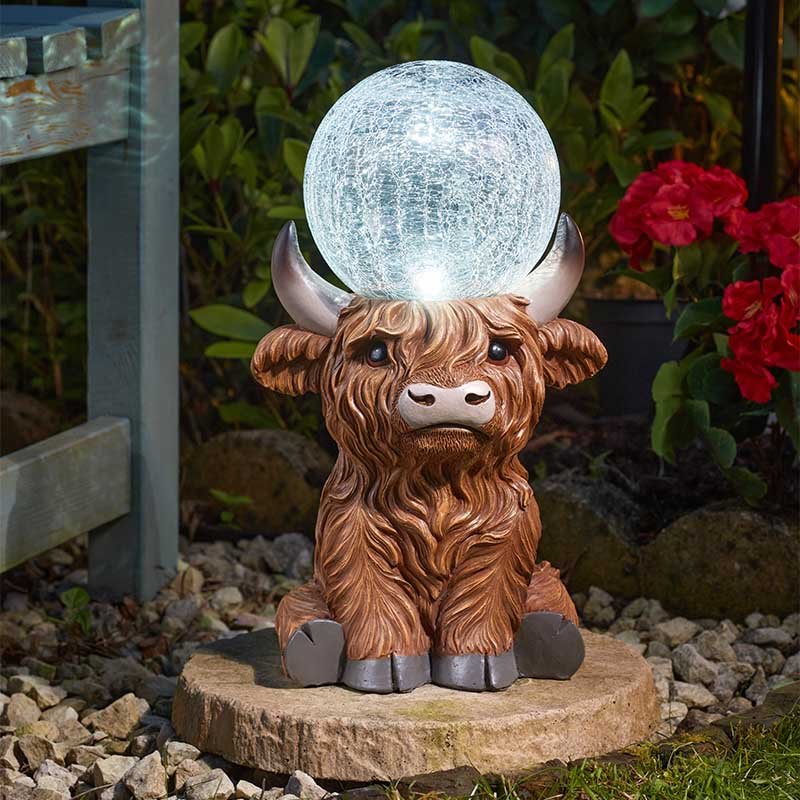 Adorable Highland Cow Large Light Up Garden Ornament Solar Power Colour LED Orb