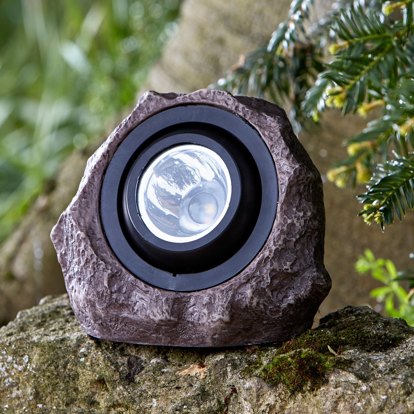Jumbo Rock Light Solar Powered Super Bright 15 Lumen Garden Security Lighting